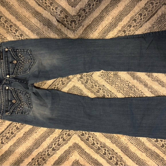 Women's Miss Me Jeans - Picture 2 of 4